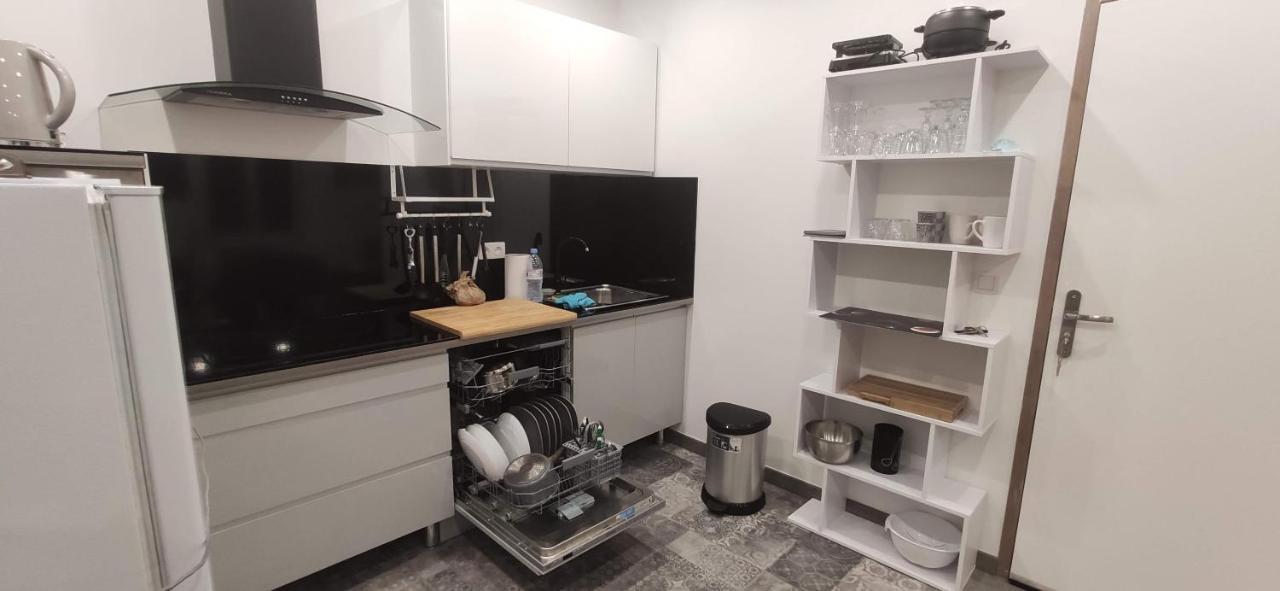 Joli appartement rénové avec terrasse Brides-les-Bains Extérieur photo