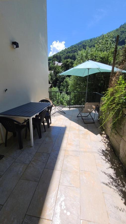 Joli appartement rénové avec terrasse Brides-les-Bains Extérieur photo